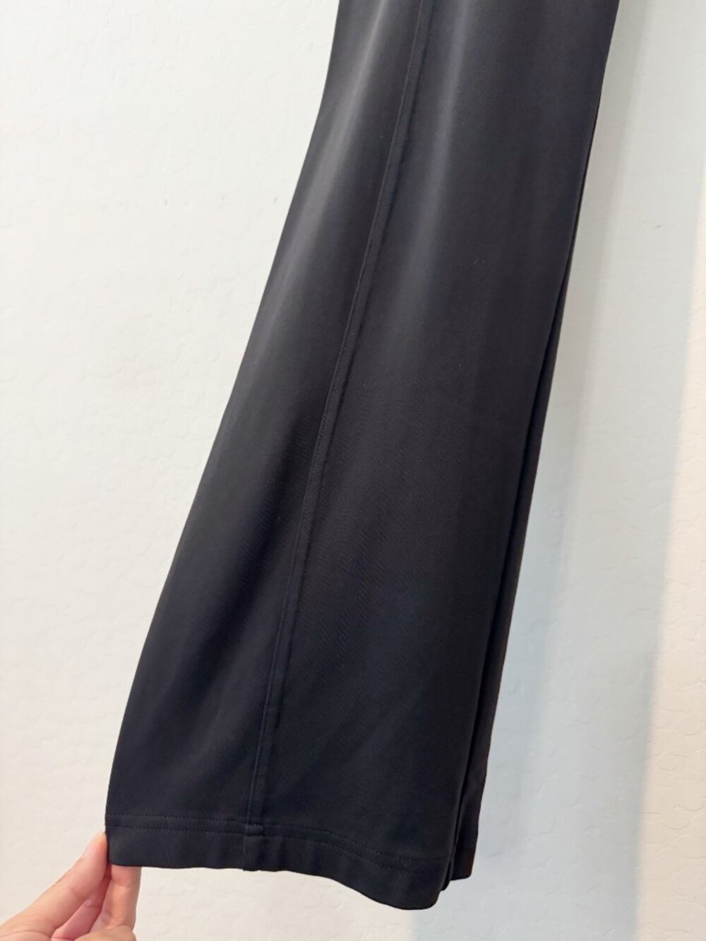 Athleta Delancey Pants Size Medium Black Straight Leg High Rise Cargo Sporty - Picture 6 of 10